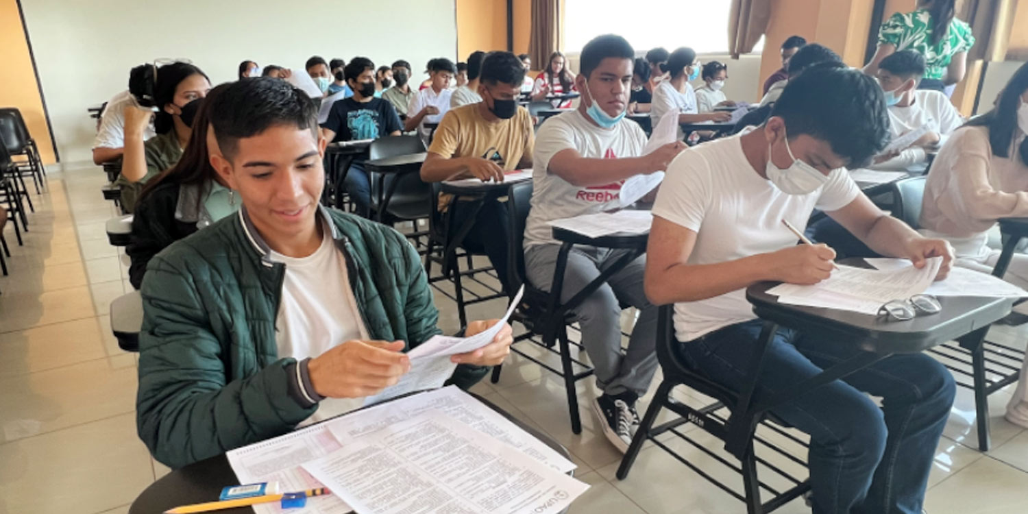 UPAO realiza con éxito examen de admisión - Cientos de estudiantes de la macrorregión norte del país postulan a una vacante de los 18 programas de estudio que ofrece esta casa de estudios superiores.
